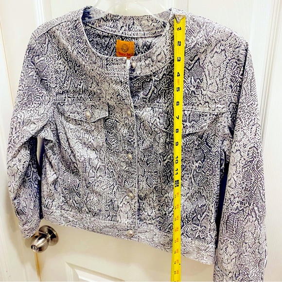 Ruby Rd. Women’s Cropped Jacket - Picture 4 of 5